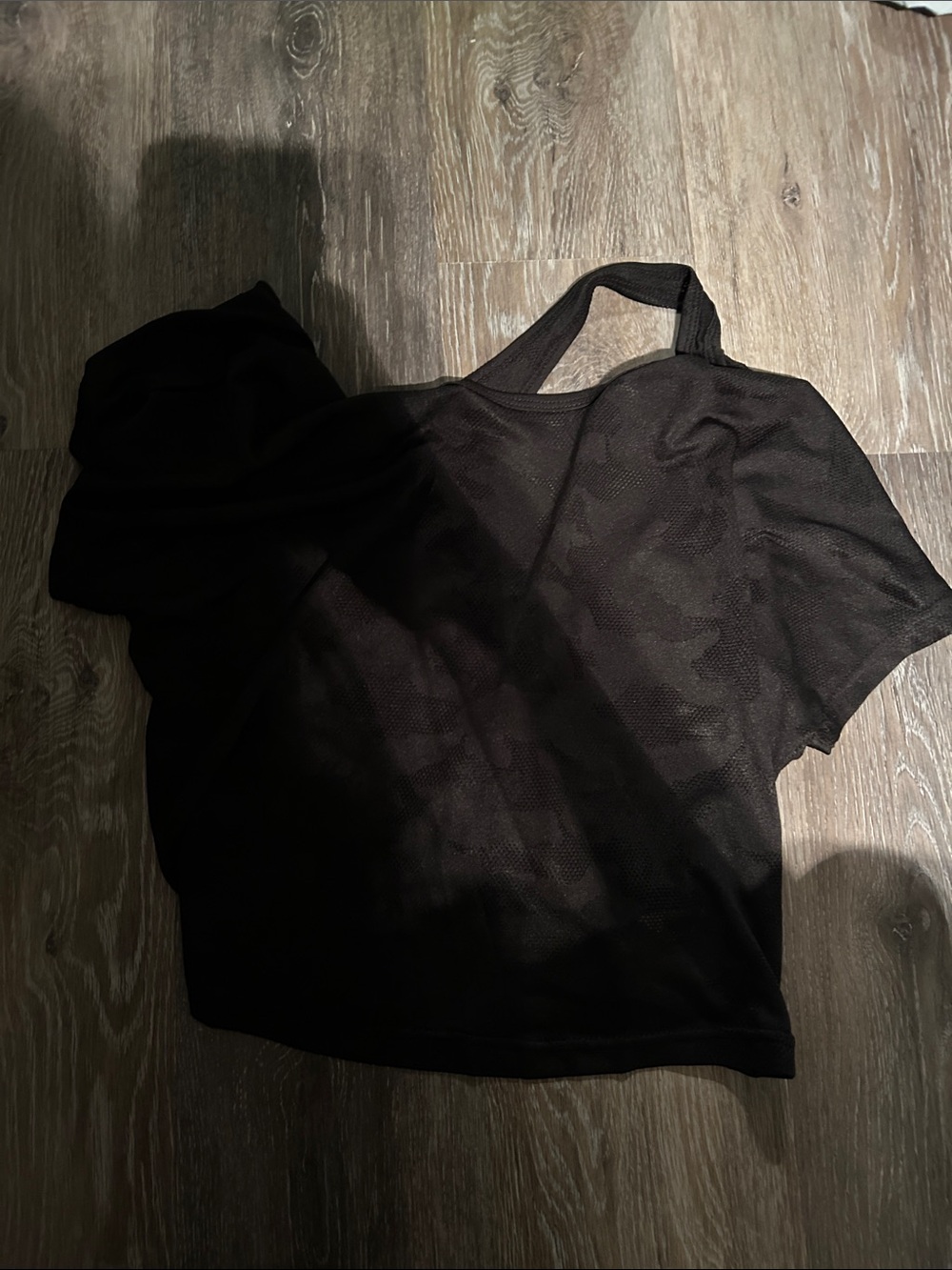 SHEIN - Cut Out Shoulder Yoga Top - Size Small